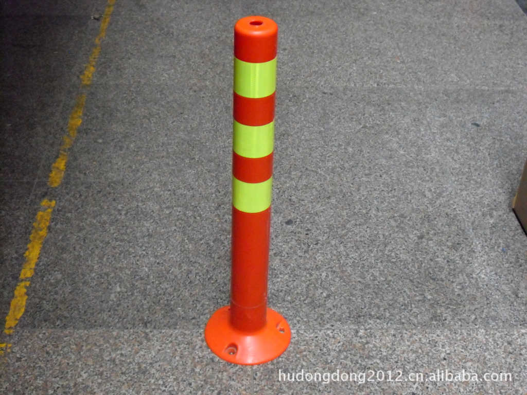 45CM警示柱 道路安全的重要防線(xiàn)